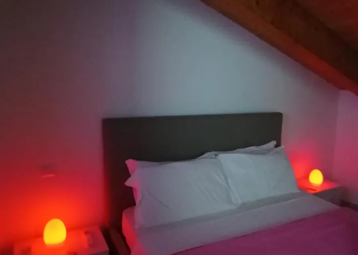 La Piazza לינה וארוחת בוקר 3*