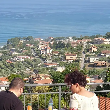 Stella Del Cilento Incanto Del Golfo לינה וארוחת בוקר אגרופולי